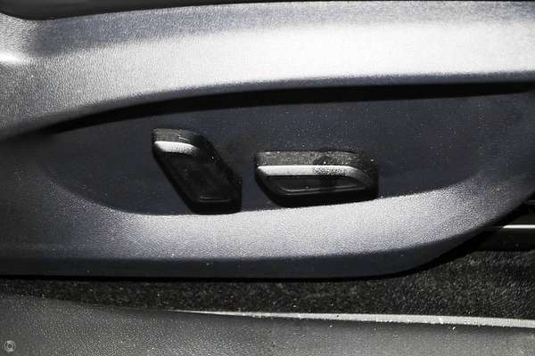 2024 MG HS Excite AS33