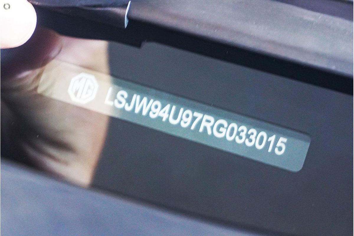 2025 MG HS Excite AS33