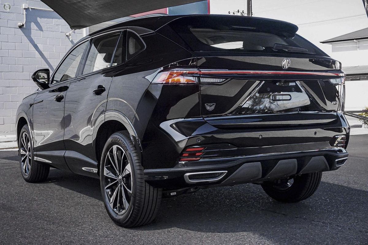 2025 MG HS Excite AS33