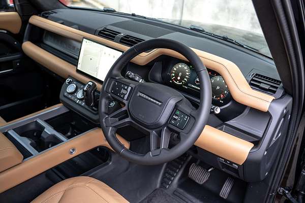 2025 Land Rover Defender 110 P400 X-Dynamic HSE L663