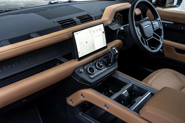 2025 Land Rover Defender 110 P400 X-Dynamic HSE L663