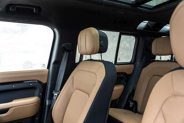 2025 Land Rover Defender 110 P400 X-Dynamic HSE L663