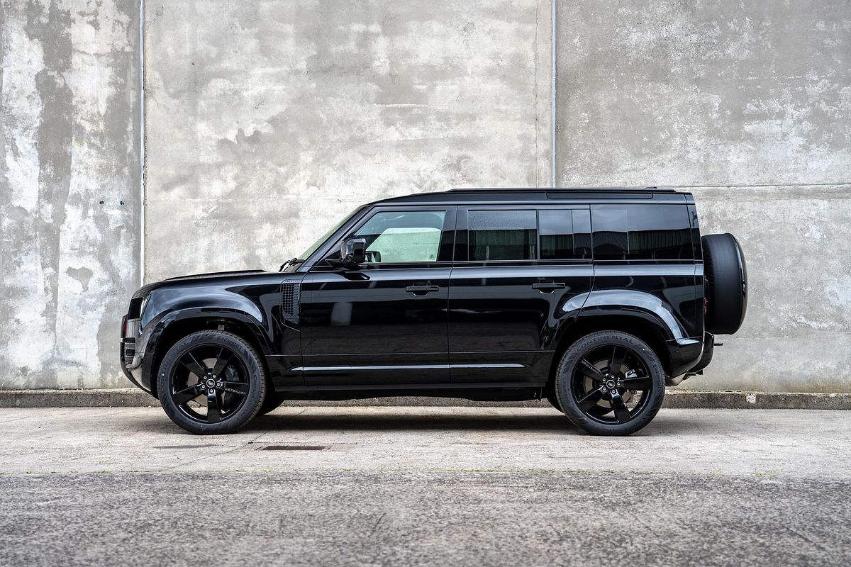 2025 Land Rover Defender 110 P400 X-Dynamic HSE L663