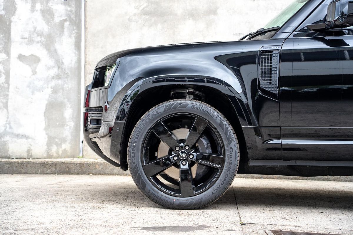 2025 Land Rover Defender 110 P400 X-Dynamic HSE L663