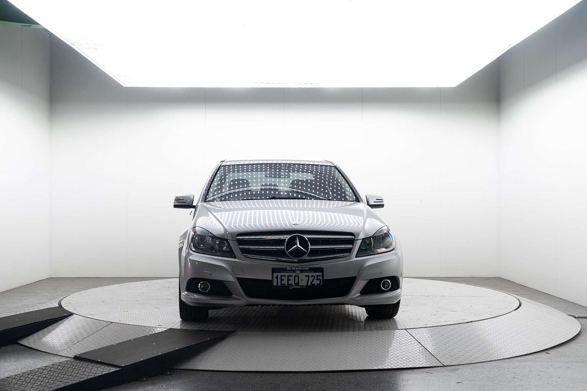 2011 Mercedes-Benz C-Class C250 BlueEFFICIENCY Elegance W204