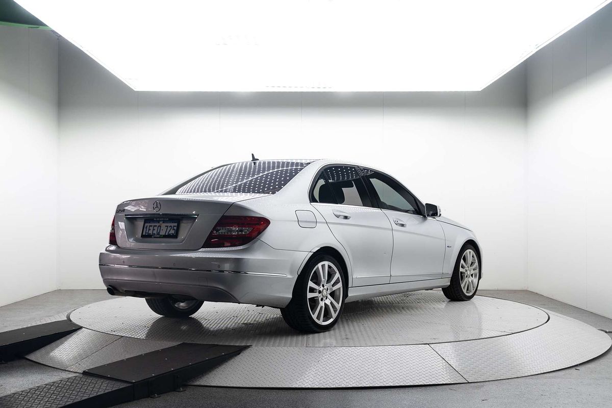 2011 Mercedes-Benz C-Class C250 BlueEFFICIENCY Elegance W204