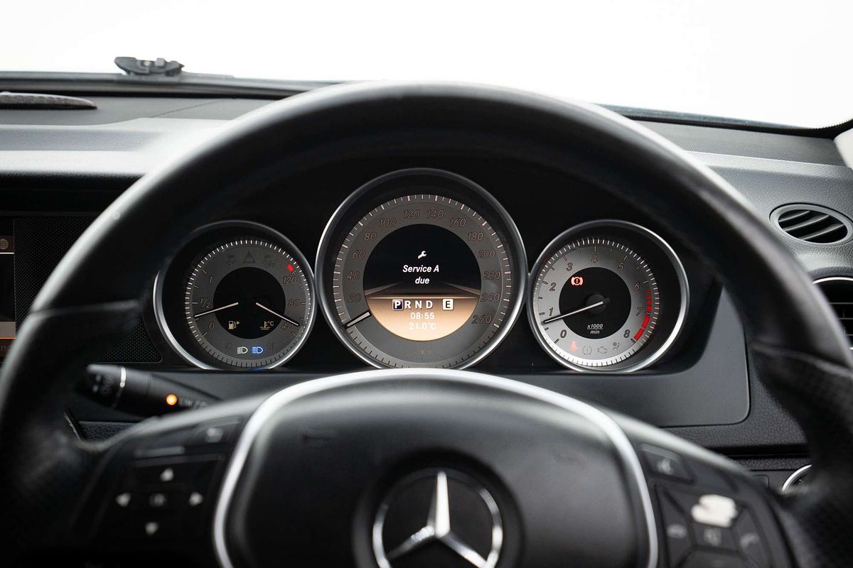 2011 Mercedes-Benz C-Class C250 BlueEFFICIENCY Elegance W204