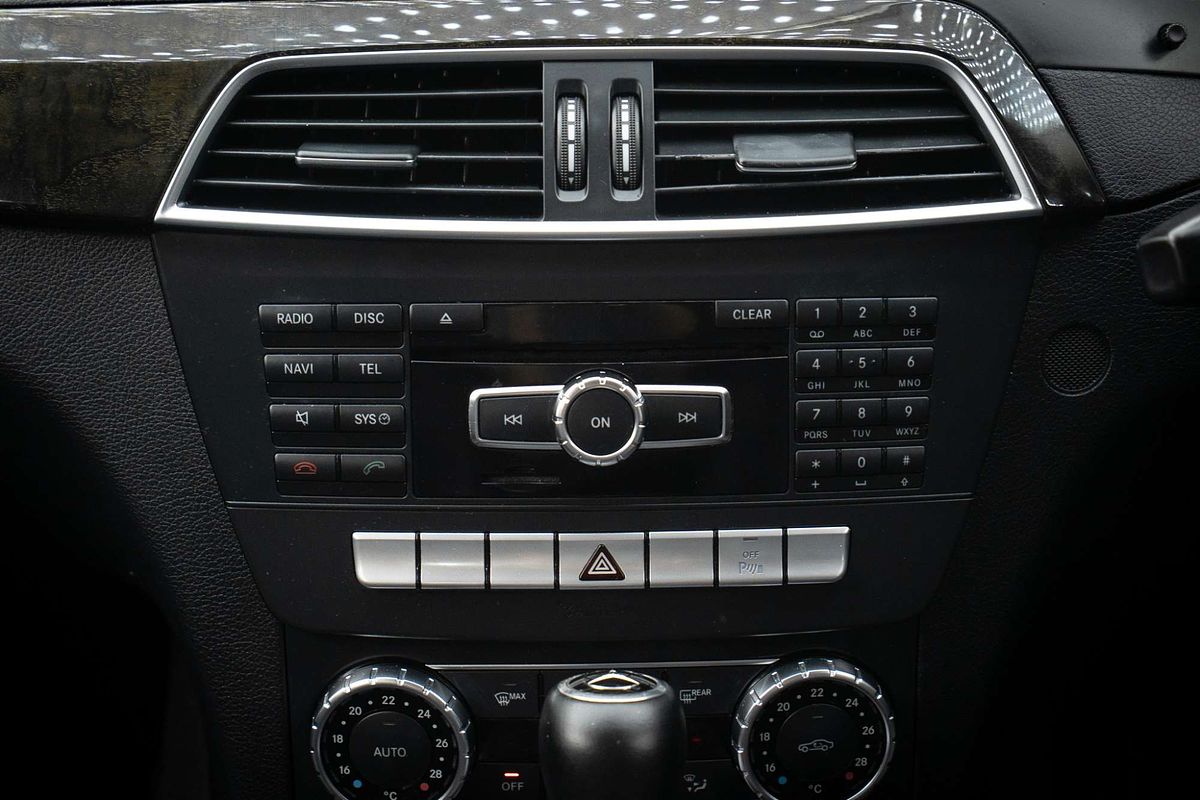 2011 Mercedes-Benz C-Class C250 BlueEFFICIENCY Elegance W204