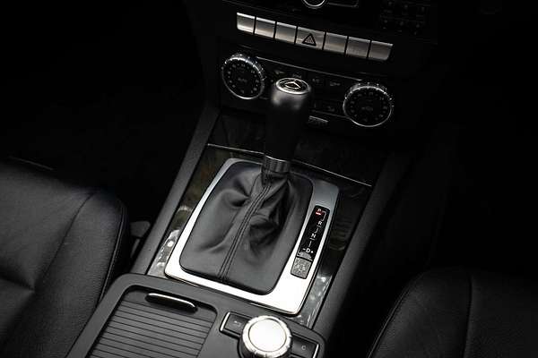 2011 Mercedes-Benz C-Class C250 BlueEFFICIENCY Elegance W204