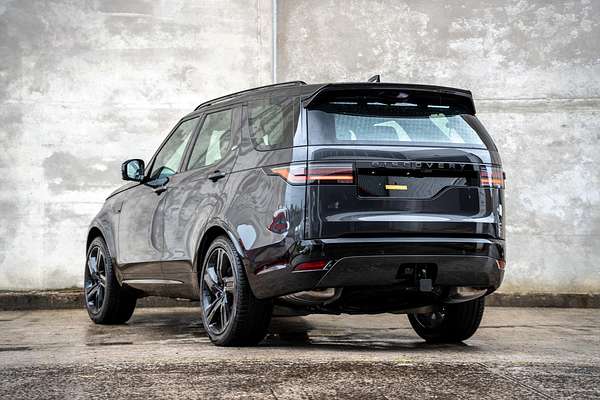 2025 Land Rover Discovery D350 Dynamic SE Series 5