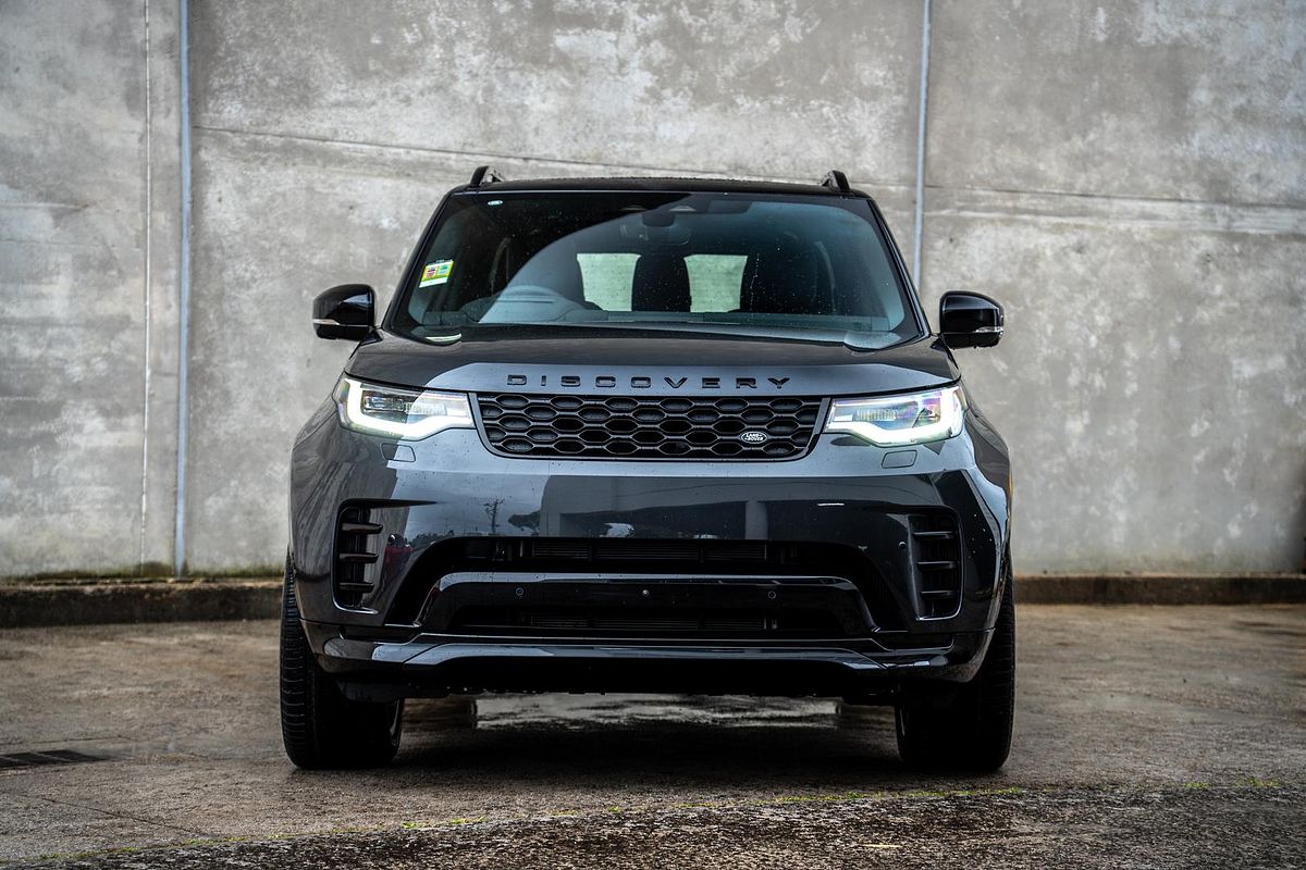 2025 Land Rover Discovery D350 Dynamic SE Series 5