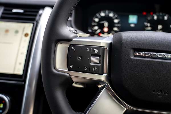 2025 Land Rover Discovery D350 Dynamic SE Series 5
