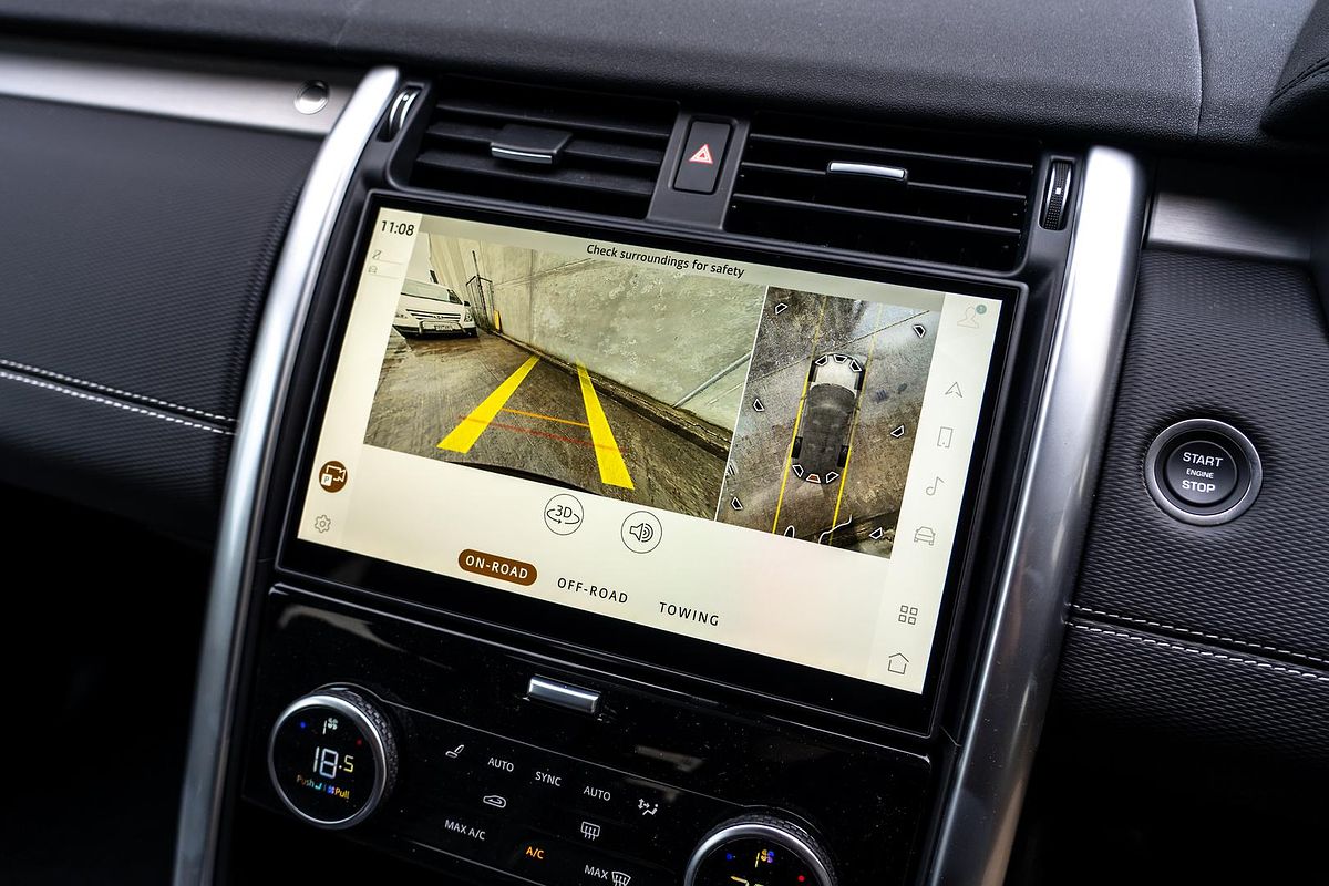 2025 Land Rover Discovery D350 Dynamic SE Series 5