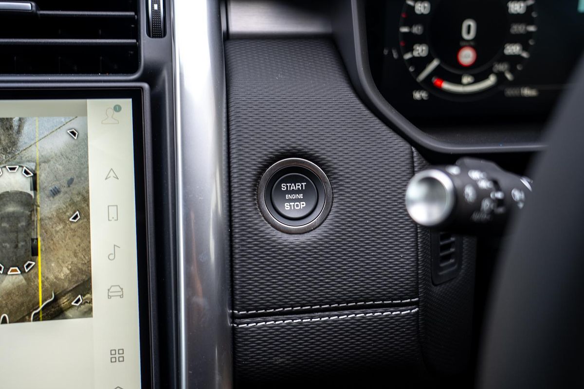 2025 Land Rover Discovery D350 Dynamic SE Series 5