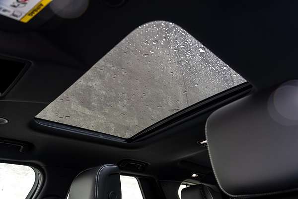 2025 Land Rover Discovery D350 Dynamic SE Series 5