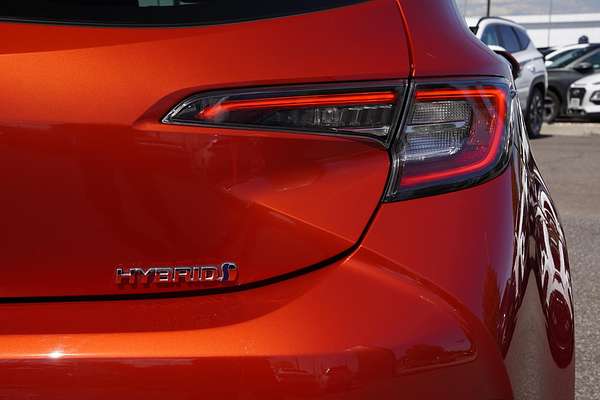 2018 Toyota Corolla Ascent Sport Hybrid ZWE211R