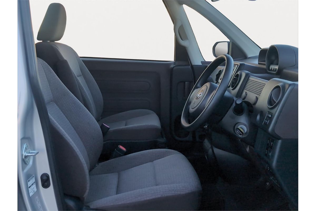 2016 Toyota Spade X Welcab