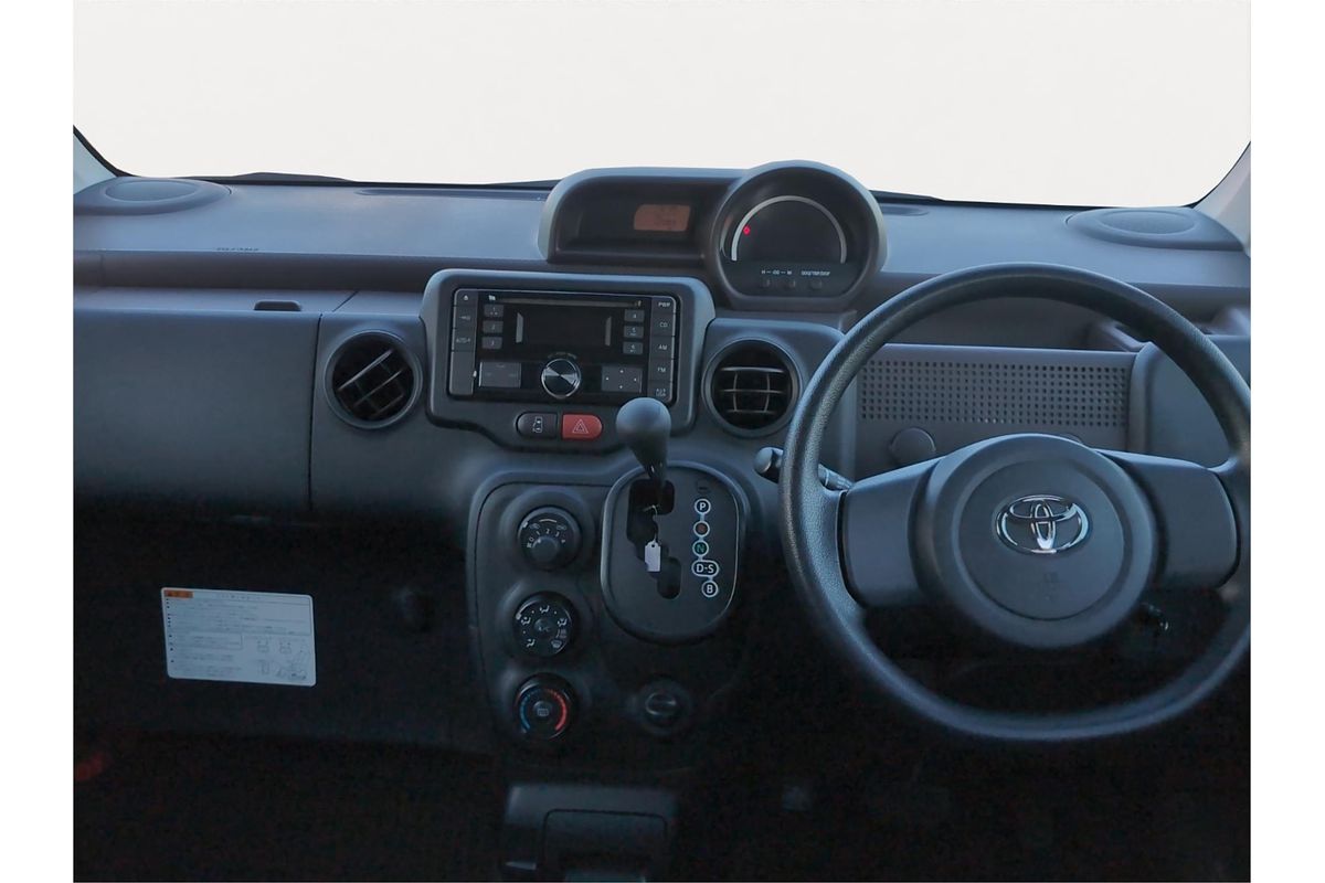 2016 Toyota Spade X Welcab