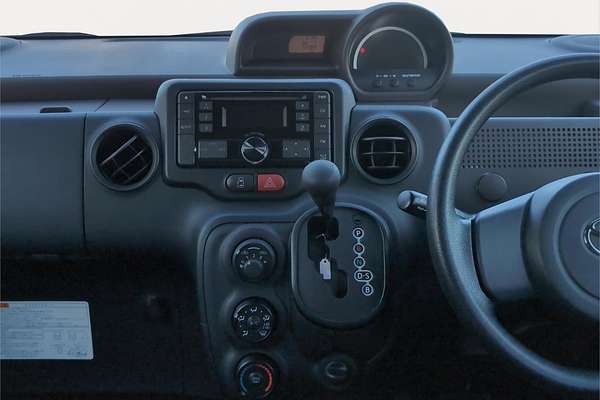 2016 Toyota Spade X Welcab