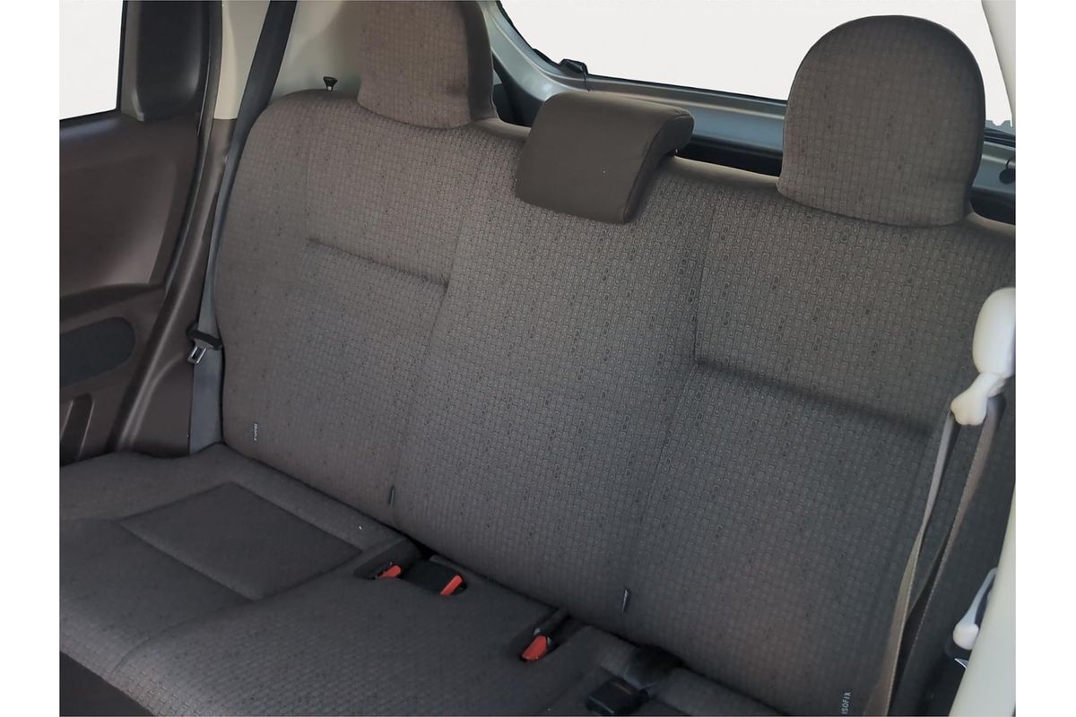 2016 Toyota Spade X Welcab