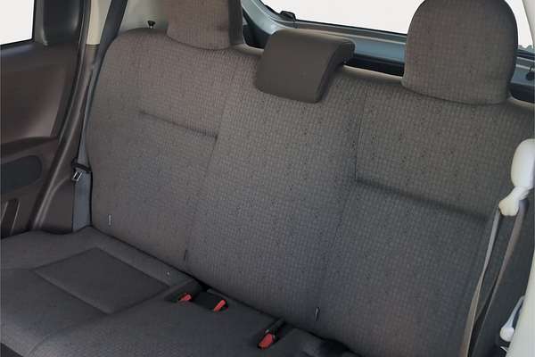 2016 Toyota Spade X Welcab