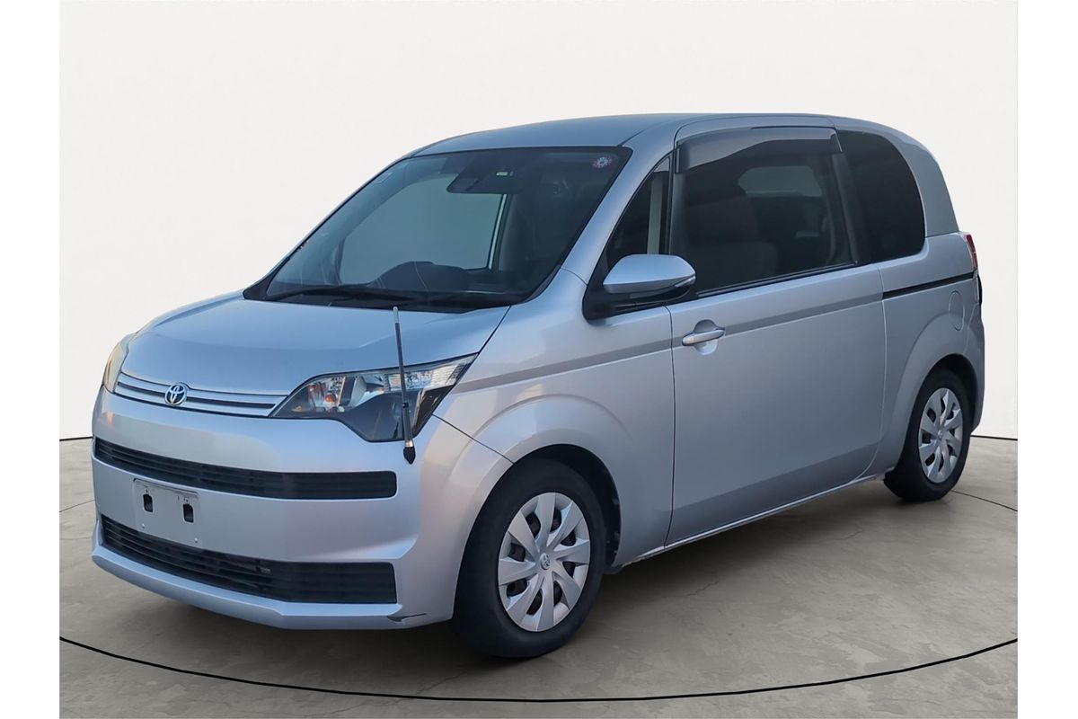 2016 Toyota Spade X Welcab