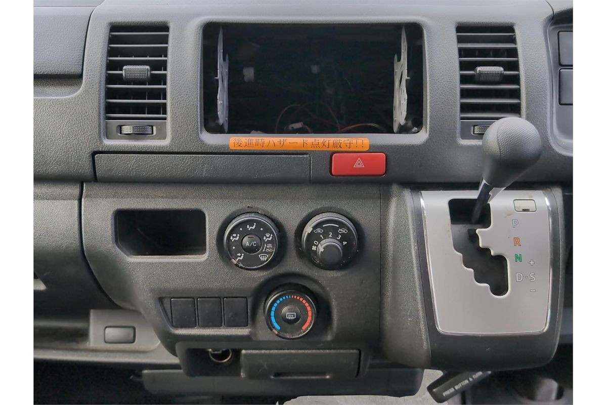 2017 Toyota Hiace Long DX