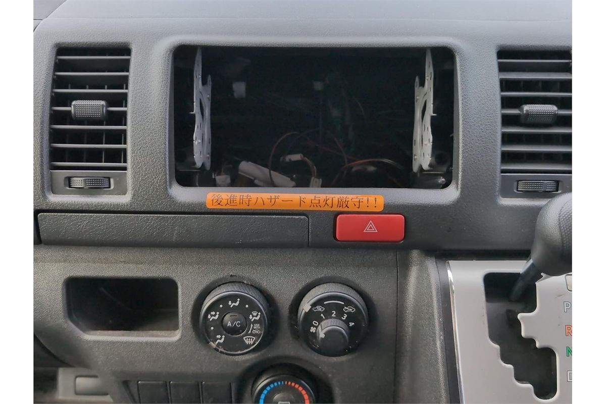 2017 Toyota Hiace Long DX