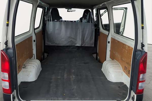 2017 Toyota Hiace Long DX