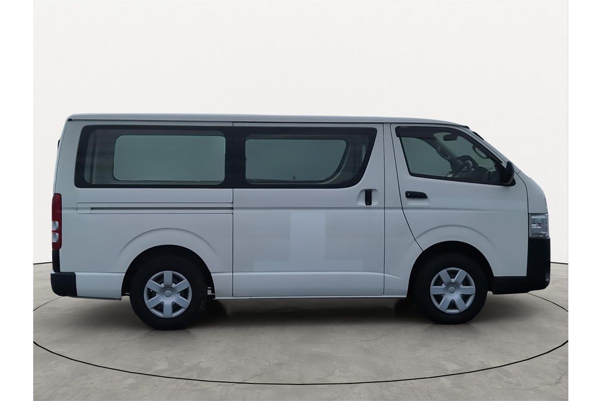 2017 Toyota Hiace Long DX