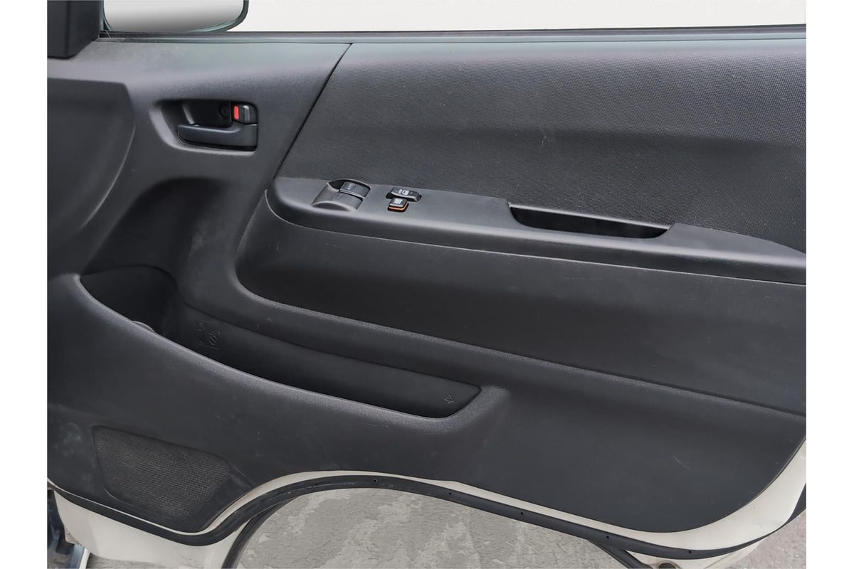 2009 Toyota Hiace Welcab