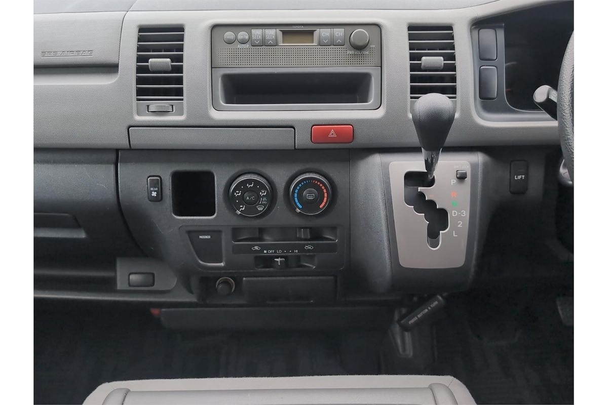 2009 Toyota Hiace Welcab