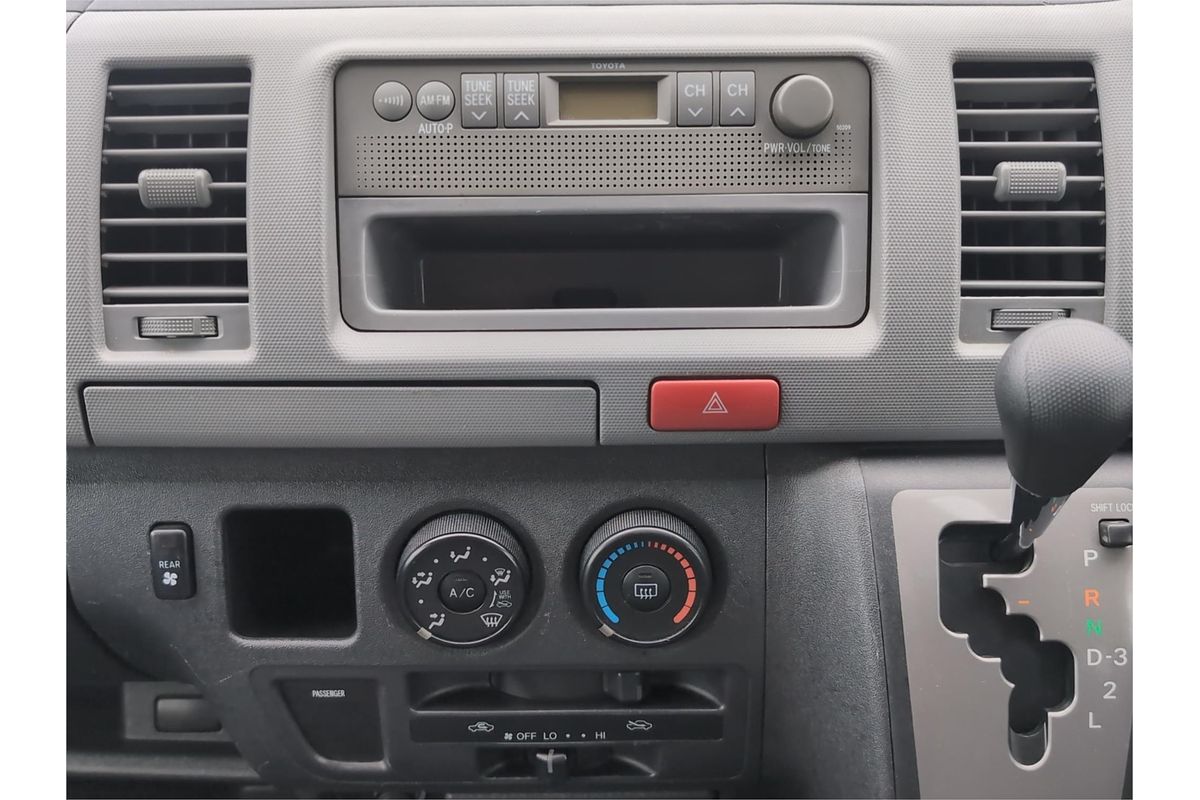 2009 Toyota Hiace Welcab