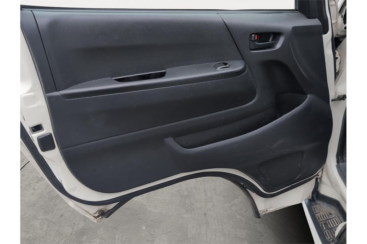 2009 Toyota Hiace Welcab