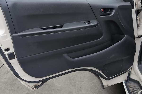 2009 Toyota Hiace Welcab