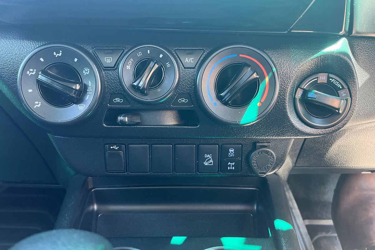 2022 Toyota Hilux SR GUN126R 4X4