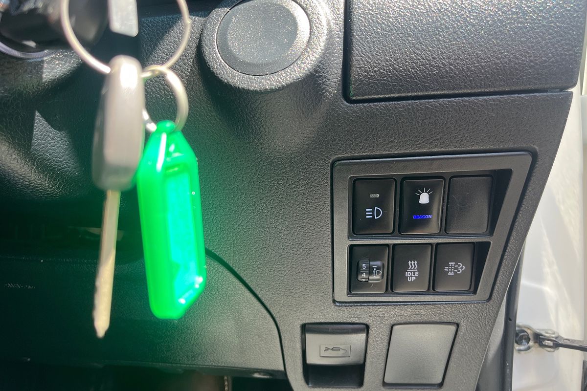 2022 Toyota Hilux SR GUN126R 4X4