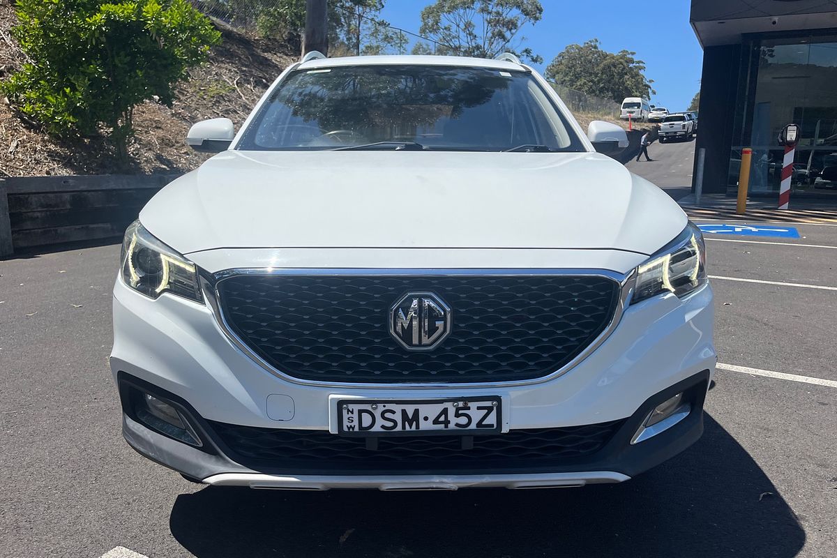 2017 MG ZS Essence AZS1