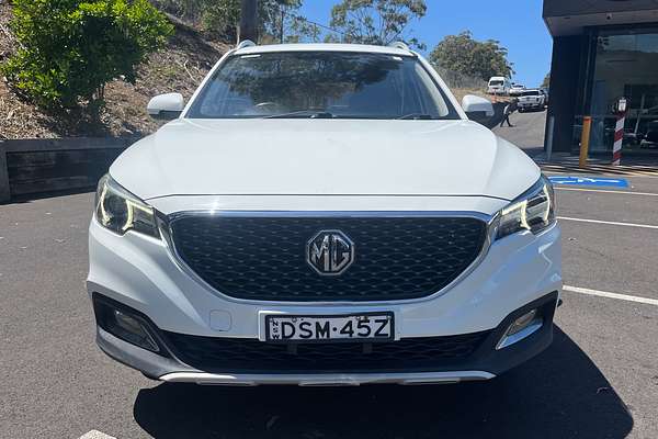 2017 MG ZS Essence AZS1