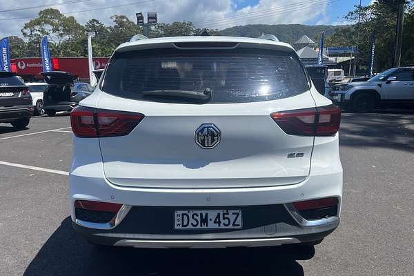 2017 MG ZS Essence AZS1