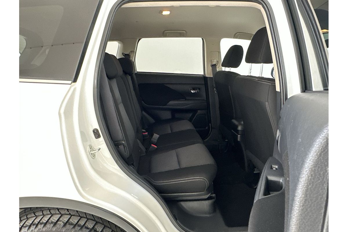 2016 Mitsubishi Outlander LS ZK