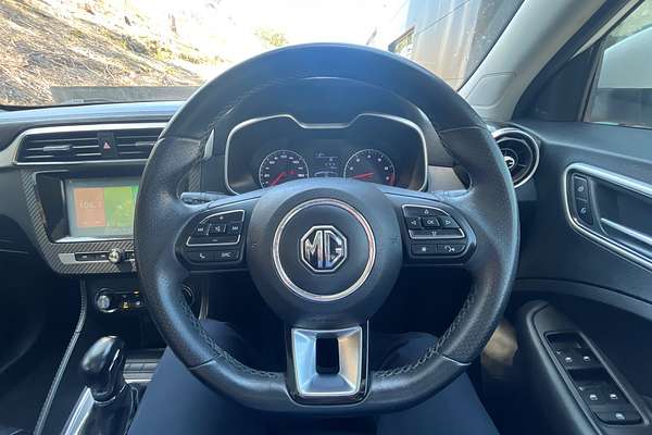 2017 MG ZS Essence AZS1