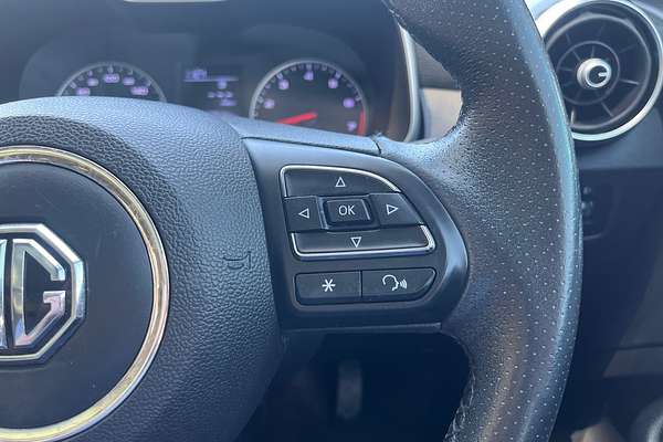 2017 MG ZS Essence AZS1