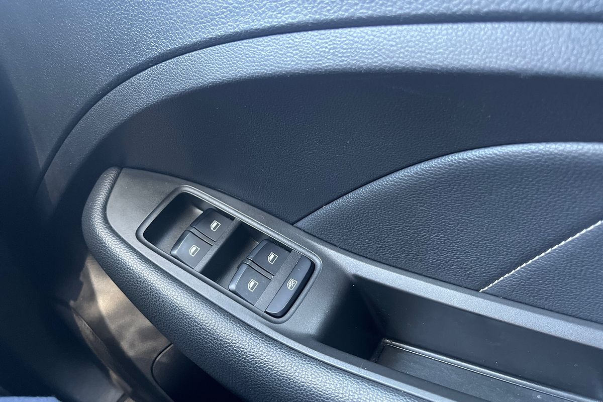 2017 MG ZS Essence AZS1