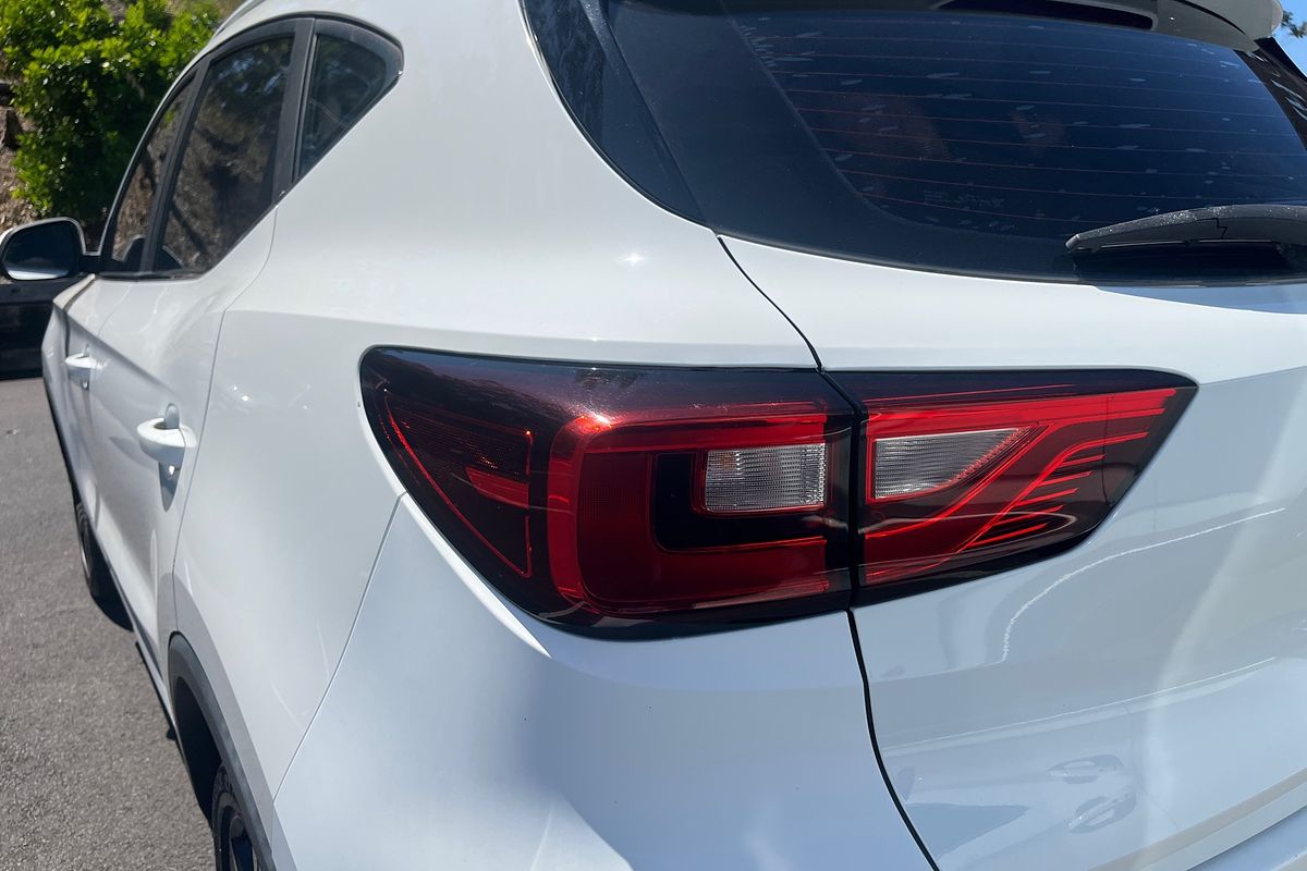 2017 MG ZS Essence AZS1