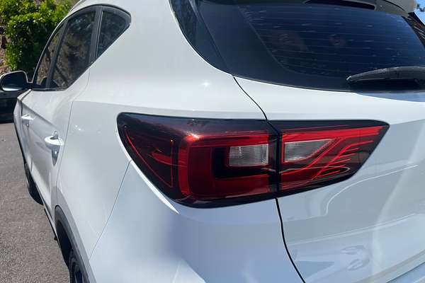 2017 MG ZS Essence AZS1