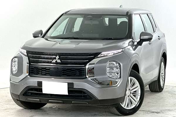 2022 Mitsubishi Outlander ES ZM