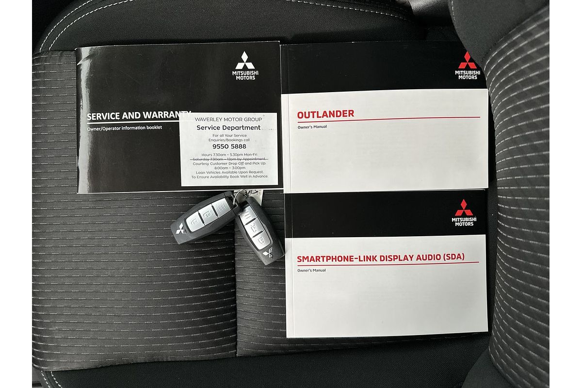 2022 Mitsubishi Outlander ES ZM