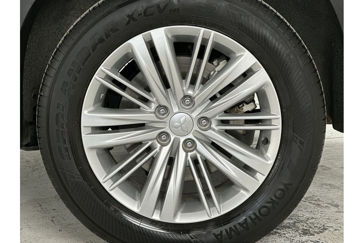 2022 Mitsubishi Outlander ES ZM