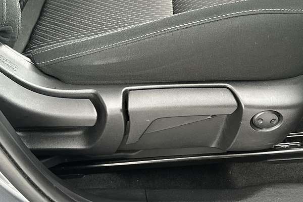 2022 Mitsubishi Outlander ES ZM